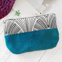 Sock Knitting Zippered Notions Pouch