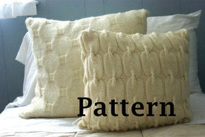 Chain Link Cable knit pillow cover pattern in cream