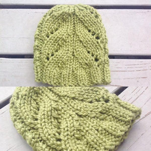 top down view of the cable stitch chosen to knit this bulky quick knit hat